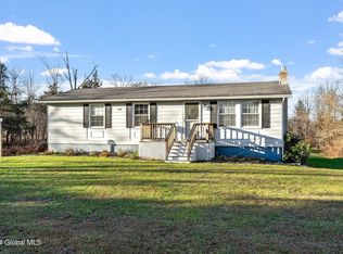 52 Cedar Grove Rd, Selkirk, NY 12158