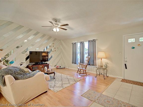 4th image of 102 Boeing St NW