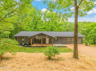 826 Long Mill Rd, Athens, TN 37303