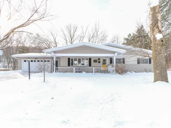 816 Evans St, Waupaca, WI 54981