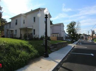 22 Foster St, Danbury, CT 06810