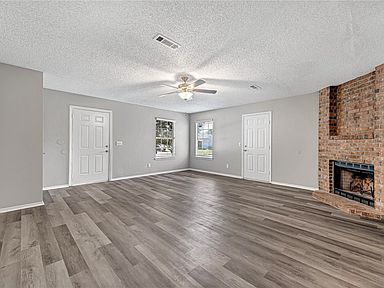 4362 & 4364 W Thrasher Dr, Fayetteville, AR 72704 | Zillow