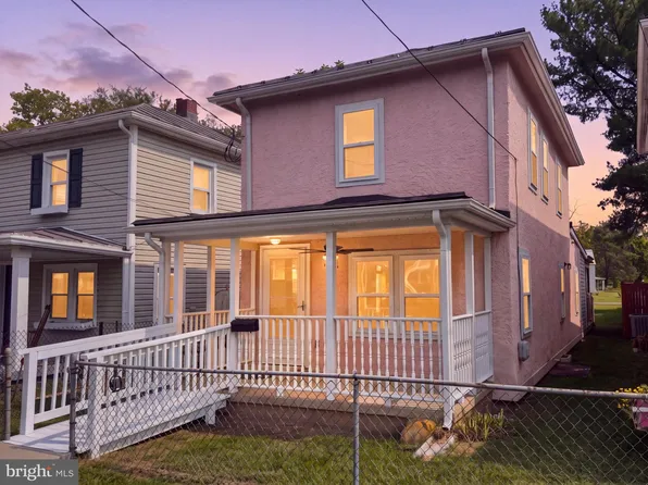318 Ritenour St, Front Royal, VA 22630