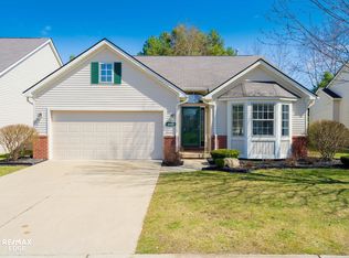 4465 Maple Creek Dr, Grand Blanc, MI 48439