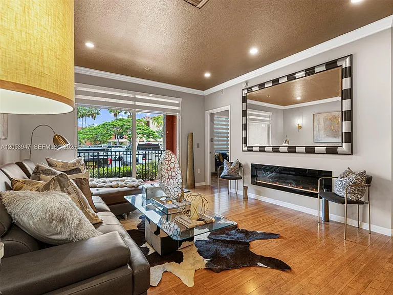 4402 SW 160th Ave #911 — Photo 5