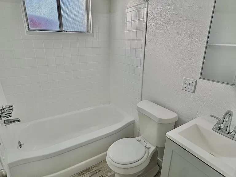 11503-11523 W 61st Pl — Photo 13