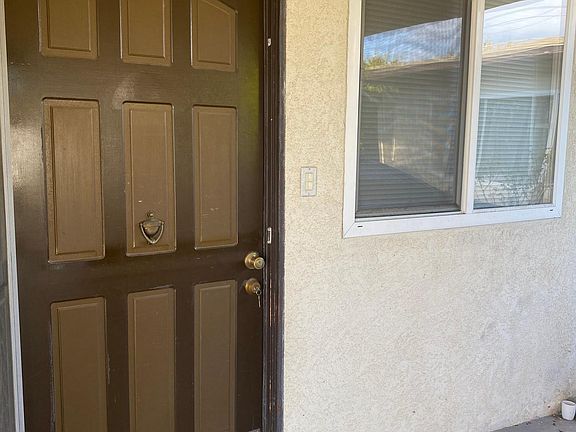 2nd image of 1523 E Olive St