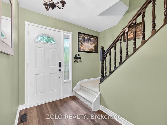 5th image of 18 Karen Ct