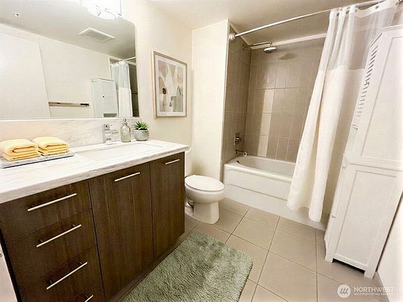 5th image of 2911 2nd Avenue #324