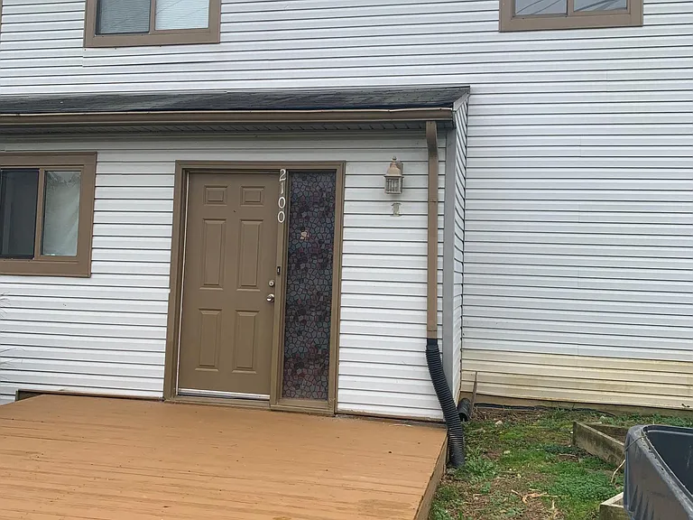 2100 Manor Dr #A — Photo 10