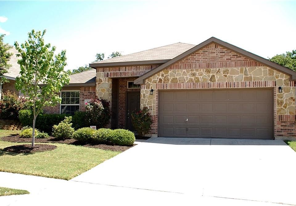 1st image of 717 Atascosa Ave