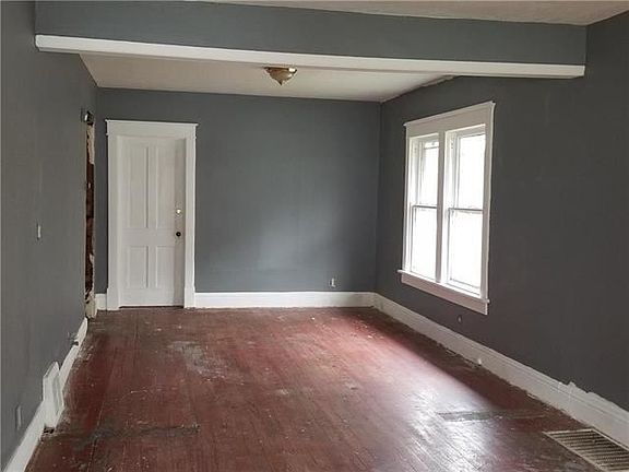 5th image of 139 Wheeling Ave