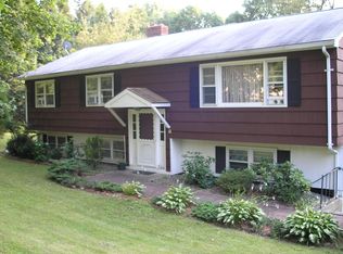 501 Elm St, Monroe, CT 06468