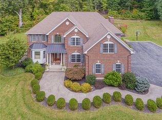 45 Whitetail Rd, Hopewell Junction, NY 12533
