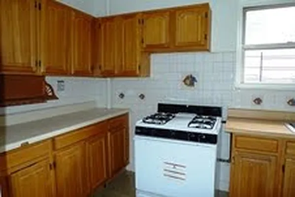 Rented by Raz Realty | media 22