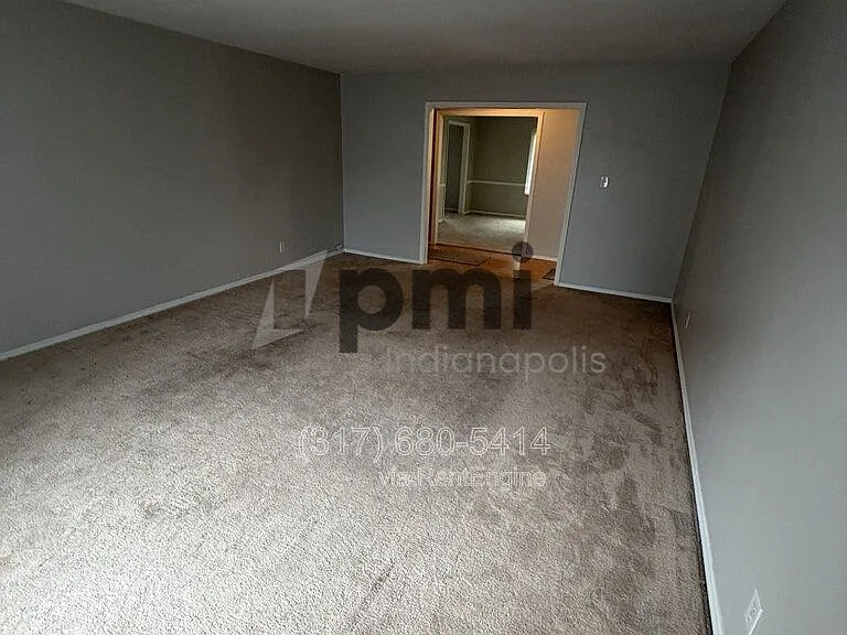 6460 Park Central Way — Photo 34