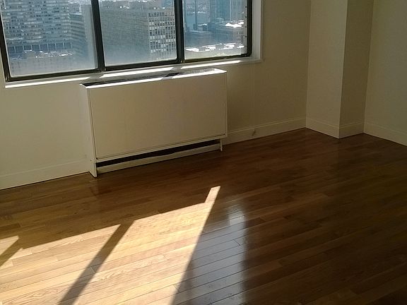 2nd image of 200 E 33rd St Ph D