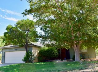 4829 Quartz Hill Rd, Quartz Hill, CA 93536