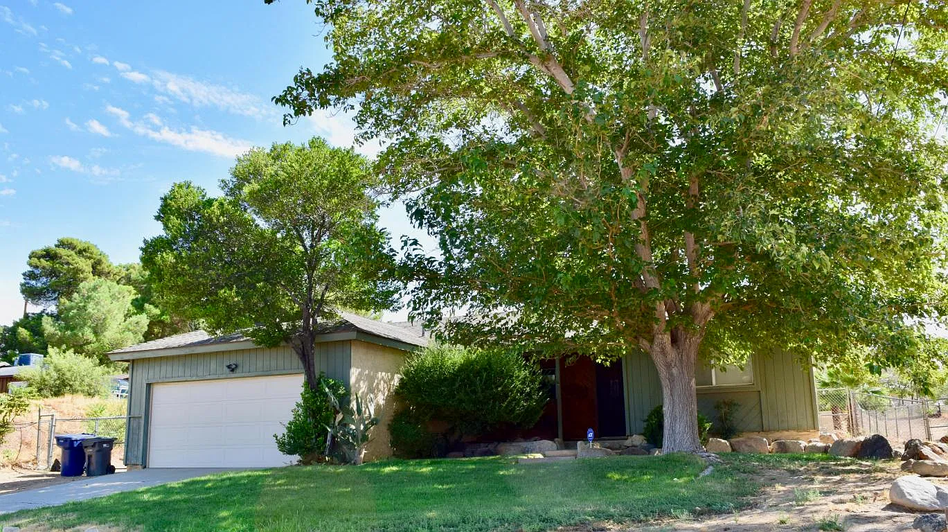 4829 Quartz Hill Rd photo 1