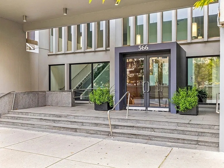 566 Commonwealth Ave #401 — Photo 20