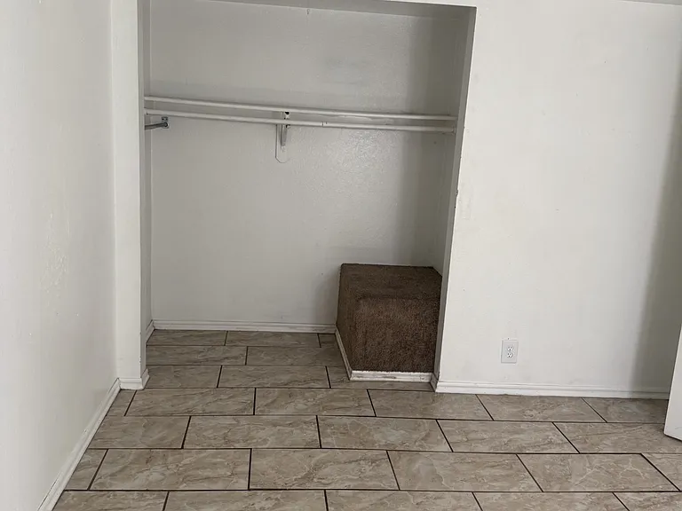 231 S Montgomery St #2 — Photo 5