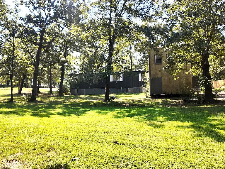 251 Oakdale Dr — Photo 30