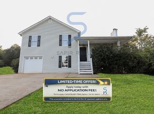4685 Turning Leaf Dr, Gillsville, GA 30543