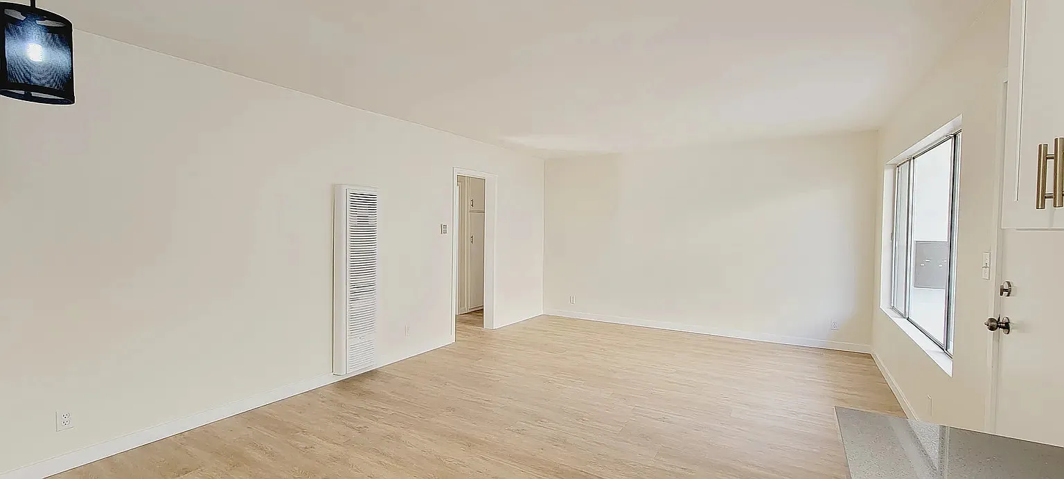 2 bed, 800 sqft, $2,950 — Photo 4