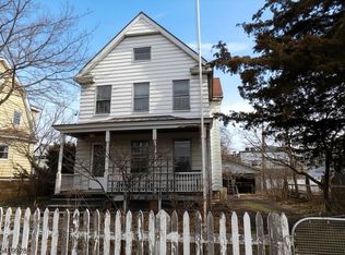 163 Hamilton Ave, Hasbrouck Heights, NJ