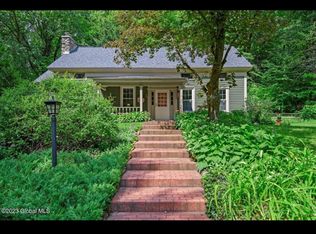 131 Gracemoore Rd, Saratoga Springs, NY 12866