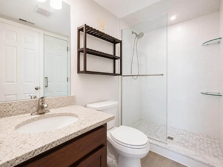 1097 Foxboro #31 — Photo 19
