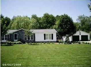 3943 110th Ave, Morley, MI 49336