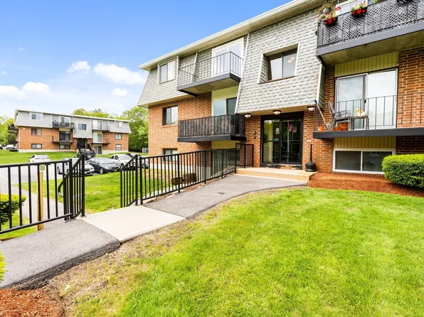 176 Maple Ave APT 1-26, Rutland, MA 01543