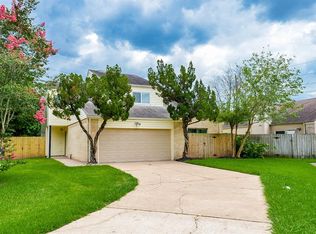 2202 Sunset Trl, Sugar Land, TX 77478