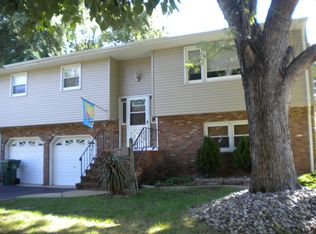 92 Miller Ave, Sayreville, NJ 08872