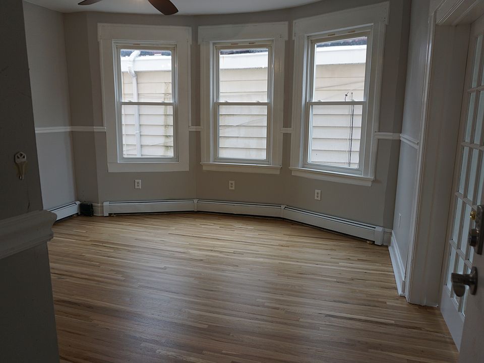 entry to living room