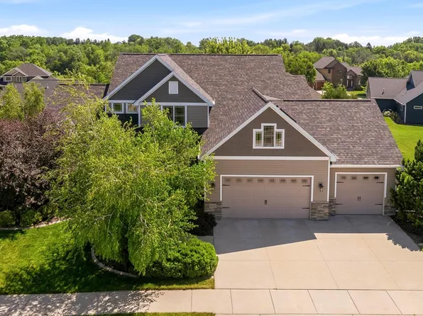 6622 N Kurey DRIVE, Appleton, WI 54913