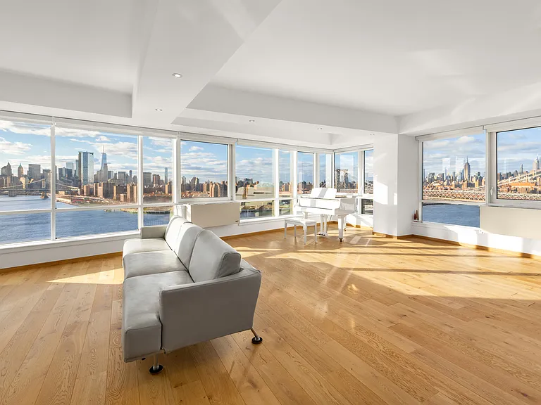 440 Kent Ave #22B — Photo 1