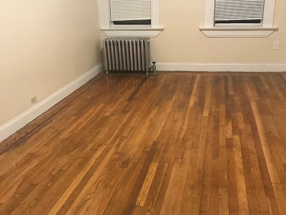 2nd image of 1410 Rowland St #31