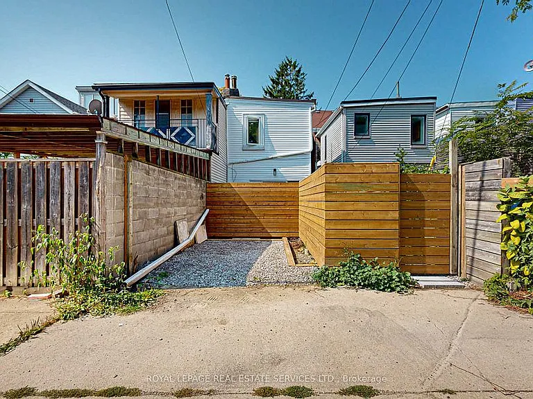 81 Major St #1 — Photo 24