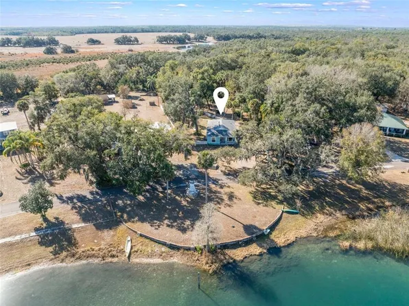 1239 Saint Anne Shrine Rd, Lake Wales, FL 33898