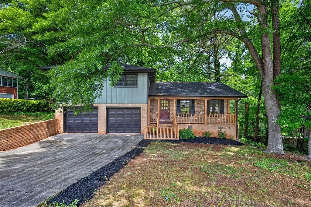 3 bed, 2.5 bath, 1782 sqft, $1,900 — Photo 3