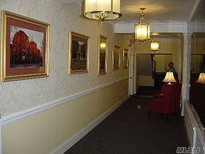 5th image of 360 Stewart Ave APT 1D