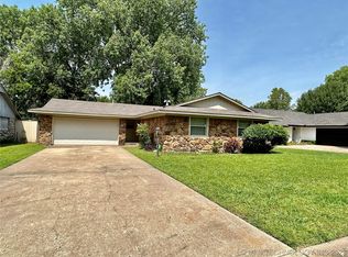1204 N Juniper Pl, Broken Arrow, OK 74012
