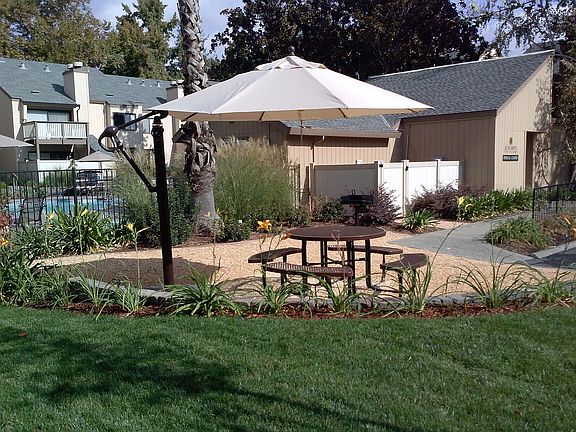 5th image of 545 Woodside Oaks APT 7