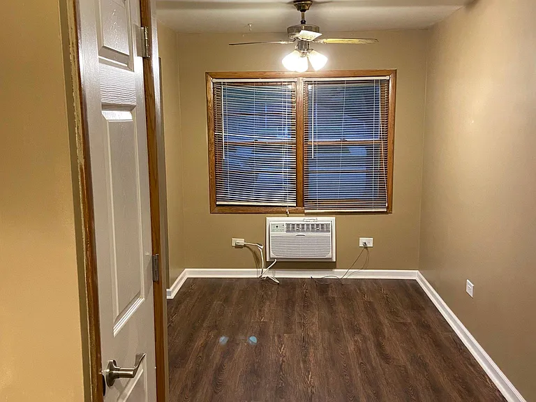 6424 W 64th Pl #2B — Photo 8