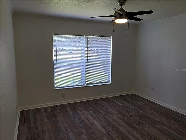 5521 43 Road St — Photo 17
