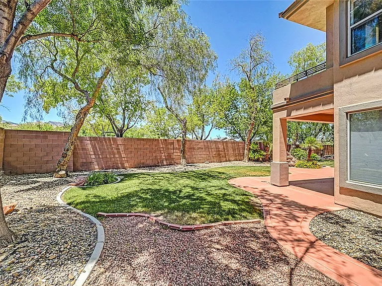 229 N Buteo Woods Ln — Photo 80