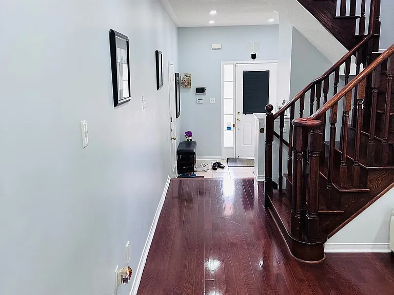 122 Hollingsworth Cir — Photo 8