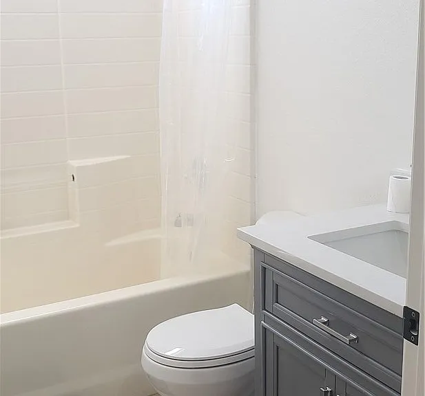 3080 Hampton Ave — Photo 7